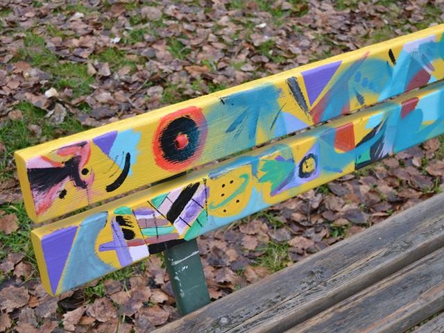 Panchine colorate nel Parco Don Bosco - Via A. Moro (BO)
