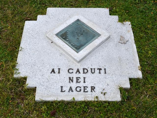 Monumento agli internati militari italiani (IMI) - - Cimitero della Certosa (BO) - particolare