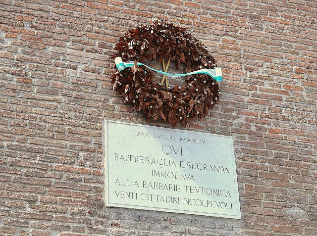 Lapide a ricordo dell'eccidio del 30 luglio 1944