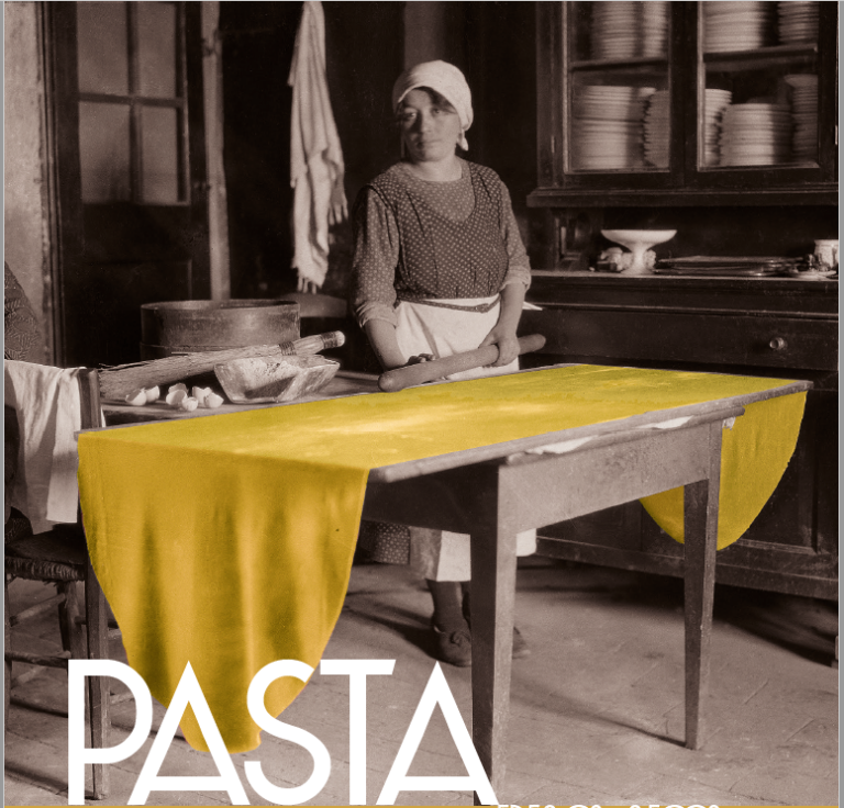 immagine di Pasta. Fresca secca colorata e ripiena