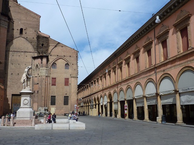 Piazza Galvani (BO) 