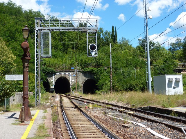 I tunnel della stazione di Corbezzi 