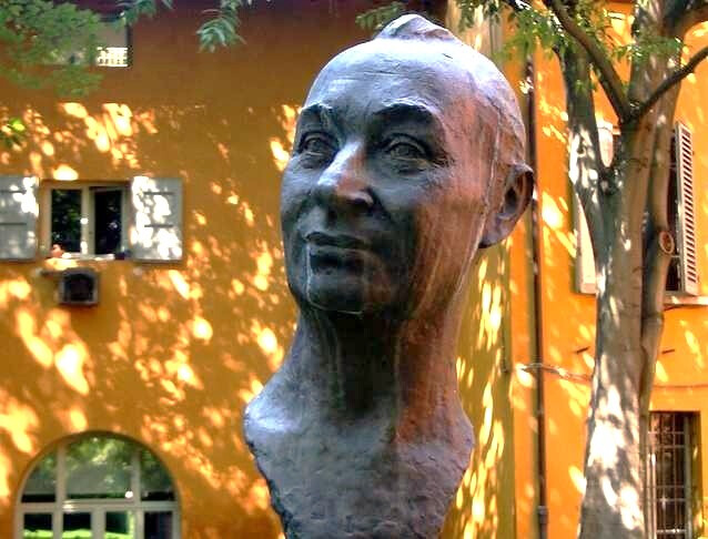 Monumento ad Alexander Dubcek