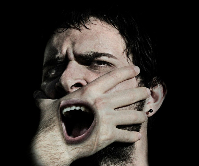 2001_Cerbero Teatro.jpg