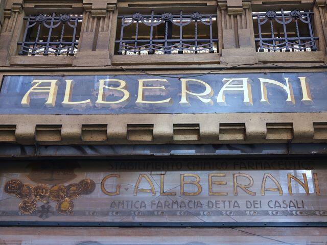 Farmacia Alberani