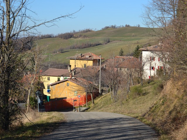 La frazione di Roncastaldo nel comune di Loiano (BO)