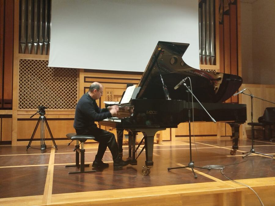 cover of Miniature pianistiche tra ‘900 e 2000