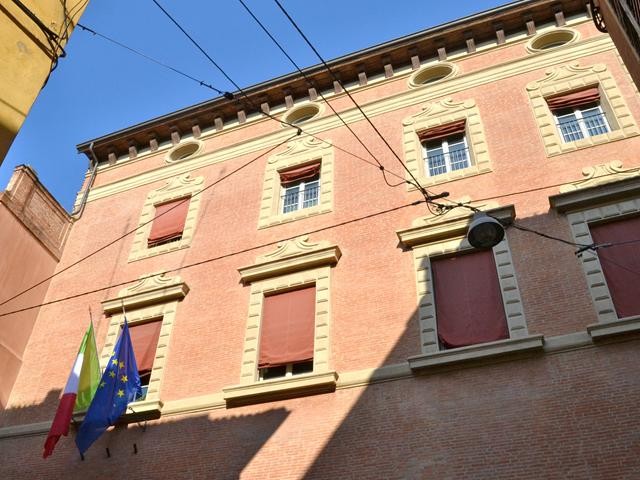 Palazzo Lambertini - Liceo classico Minghetti