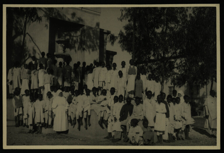 Collezioni fotografiche del colonialismo italiano (1861-1960)