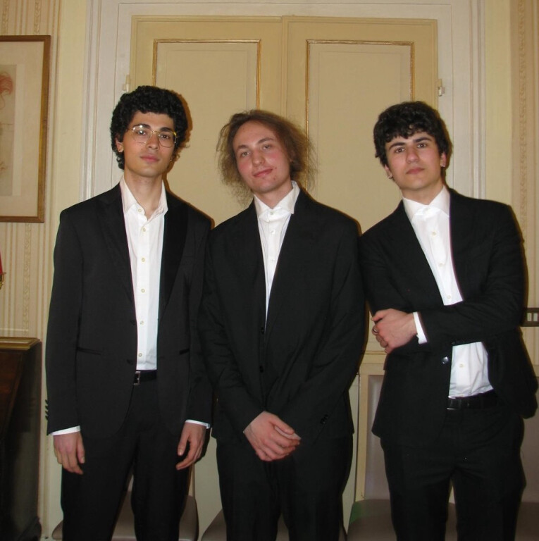 image of Debussy e Shostakovic in Trio