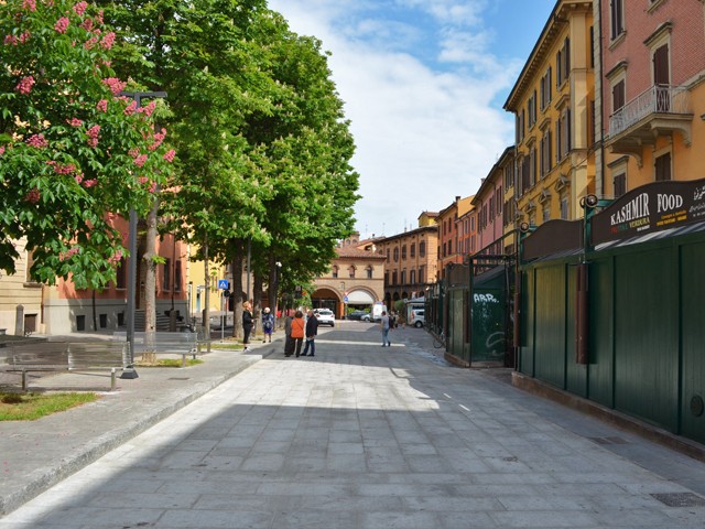 Piazza Aldrovandi pedonalizzata - aprile 2017
