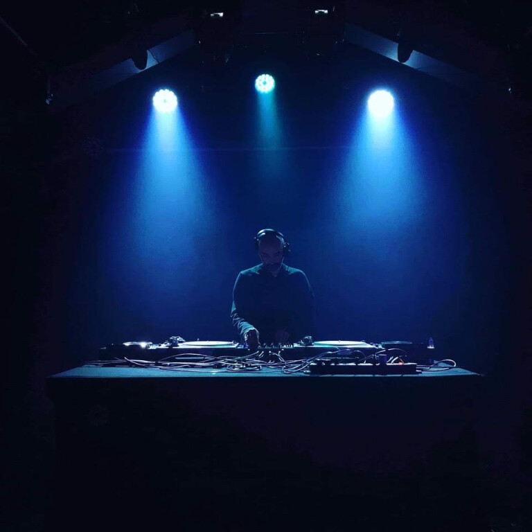 immagine di Random numbers night. Wang inc live + Bxp dj set