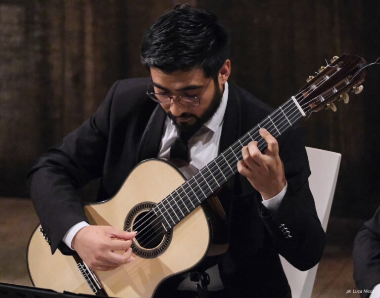 immagine di Concerto per chitarra tra Piazzolla e Chopin 
