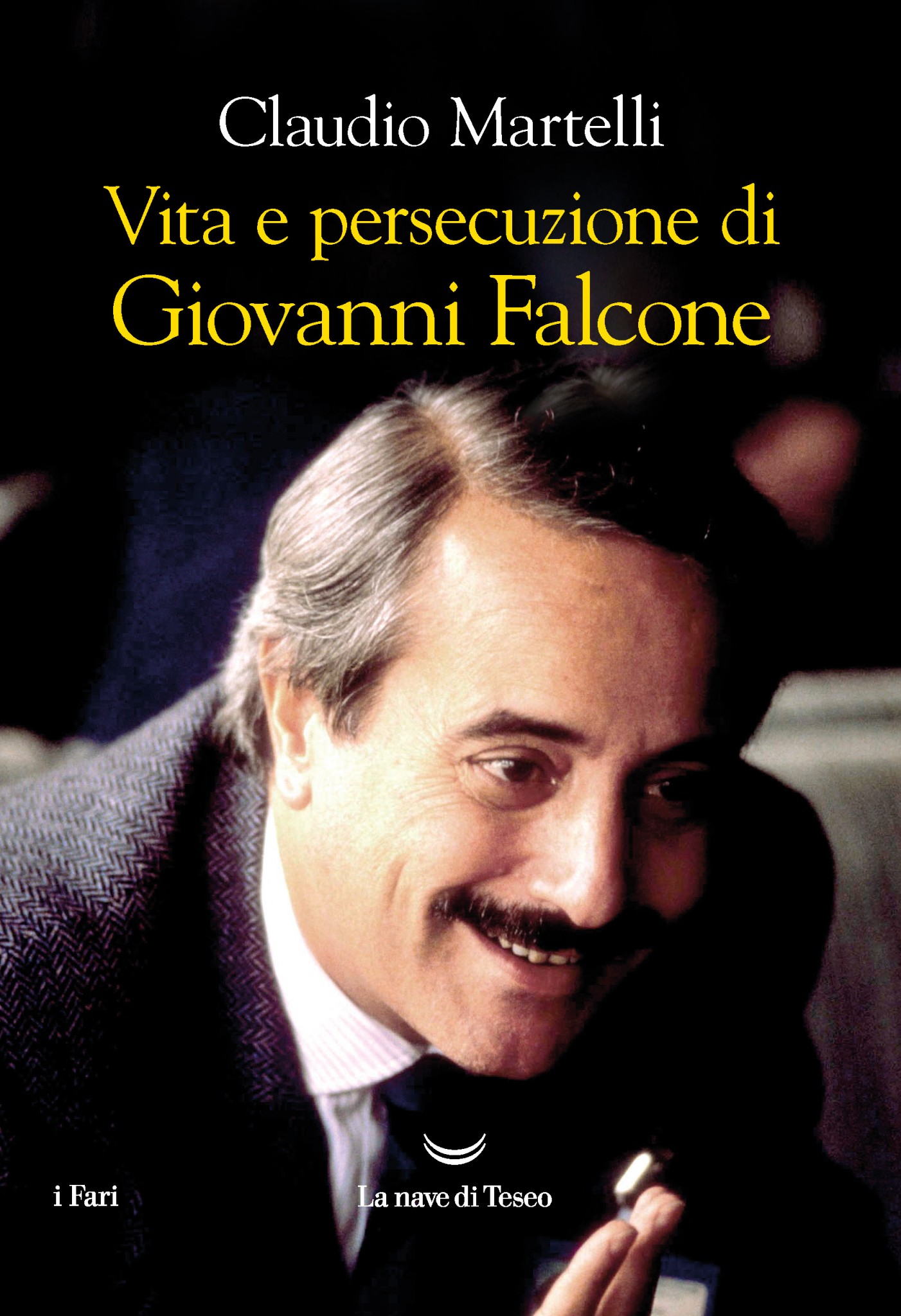 copertina di Vita e persecuzione di Giovanni Falcone