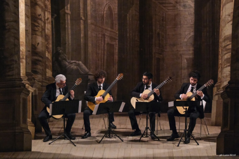 immagine di Oltre le corde: il viaggio del Kairos Guitar Quartet