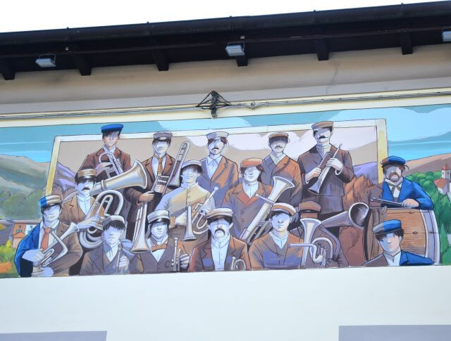 Decorazione della sede del Corpo Bandistico Lizzanese