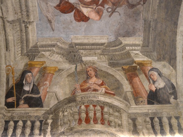 Santa Cristina raffigurata tra due sante benedettine nel vestibolo del refettorio
