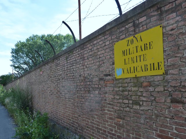 Muro di cinta della ex caserma di Casaralta (BO)