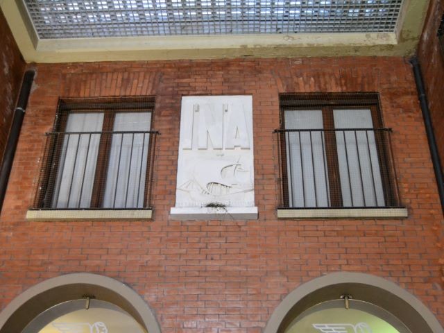 Palazzo INA (BO)