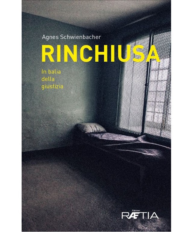copertina di Rinchiusa