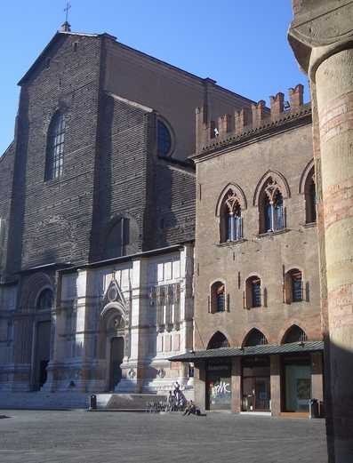 La basilica di San Petronio e il palazzo dei Notai 