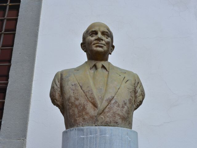 Busto di Amintore Fanfani (1908-1999)