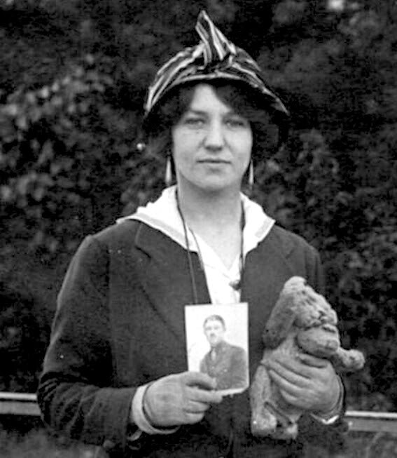 image of Parigi di Hope Mirrlees