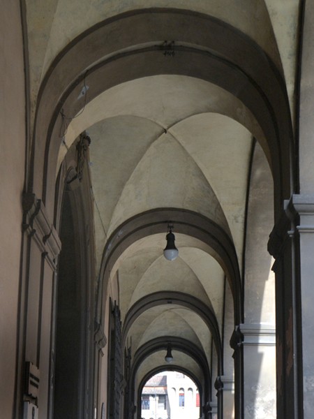 Palazzo Dall'Armi poi Marescalchi - portico