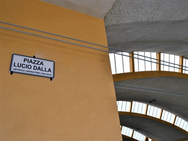 Piazza Lucio Dalla (BO)