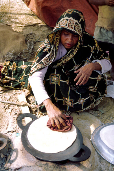 Cottura del chapati - Mahasthangarh - Bangladesh - 2009
