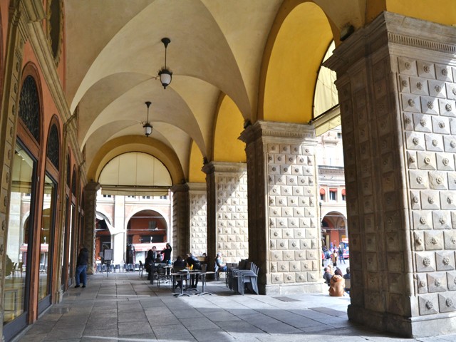 Palazzo del Podestà - portico