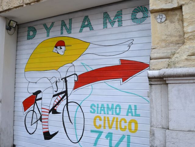 Serranda della Dynamo Velostazione