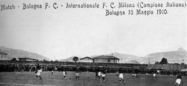 Una partita del Bologna F.C. ai Prati di Caprara 