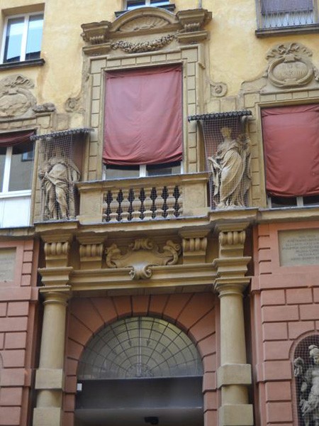 Palazzo Pietramellara - corte interna