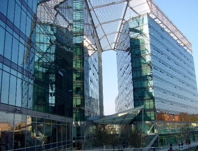 Edificio della nuova sede comunale di Bologna
