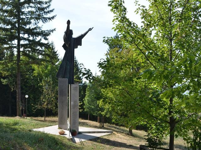 Monumento alle vittime della strage - Monchio di Palagano (MO) - Parco dei caduti