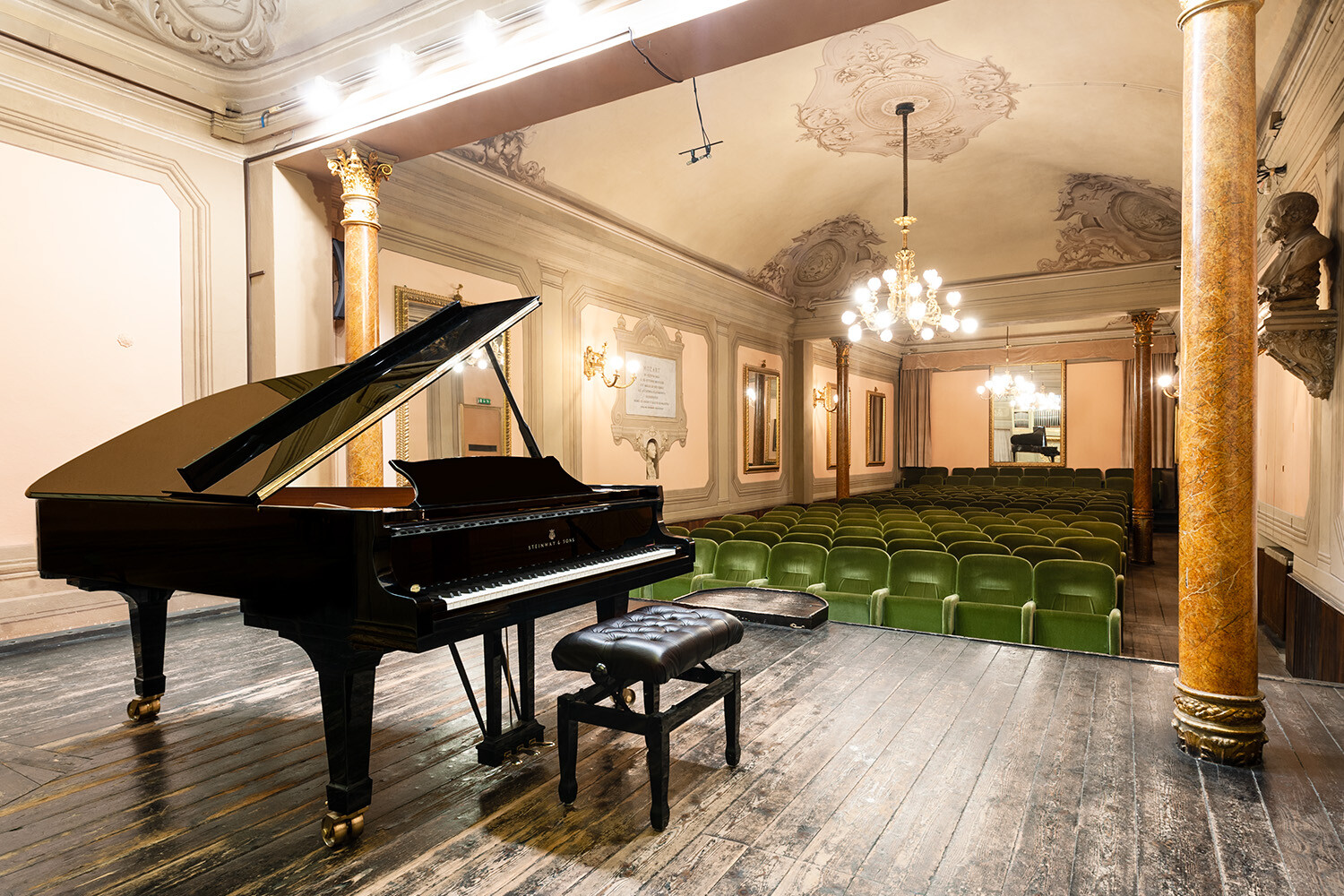 Sala Mozart dell'Accademia Filarmonica di Bologna