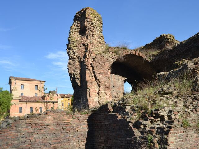 Resti della Rocca di Galliera