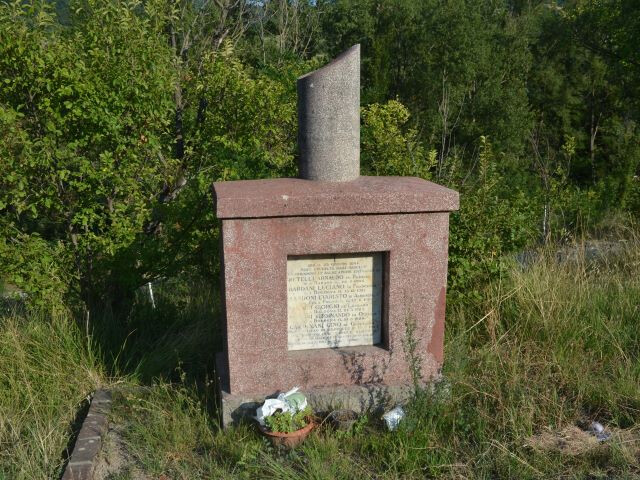 Cippo dei martiri di Fontanazzo