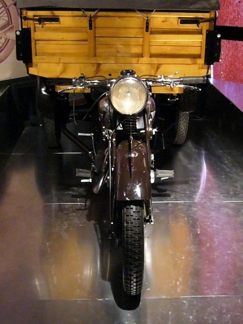 Motocarro esposto al Museo del Patrimonio industriale di Bologna
