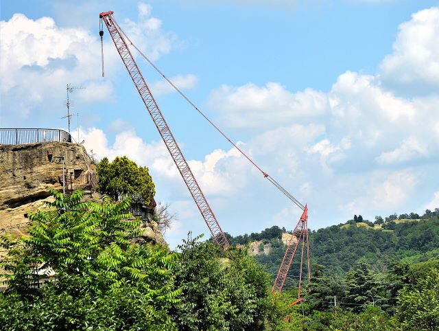 Il ponte in costruzione