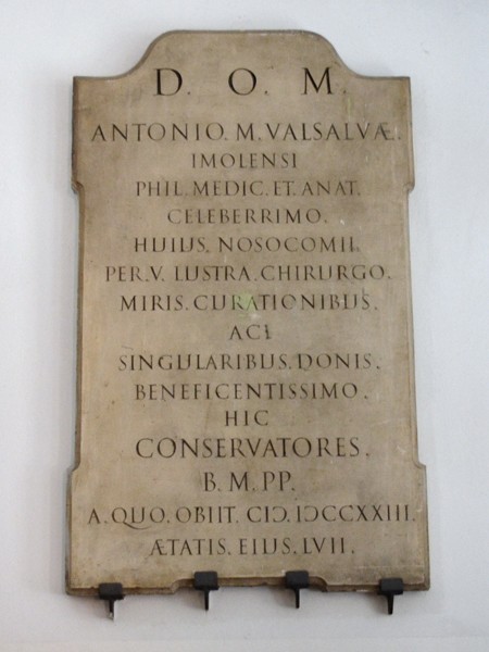 Lapide per A.M. Valsalva celebre primario dell'Ospedale Sant'Orsola nel 6-700