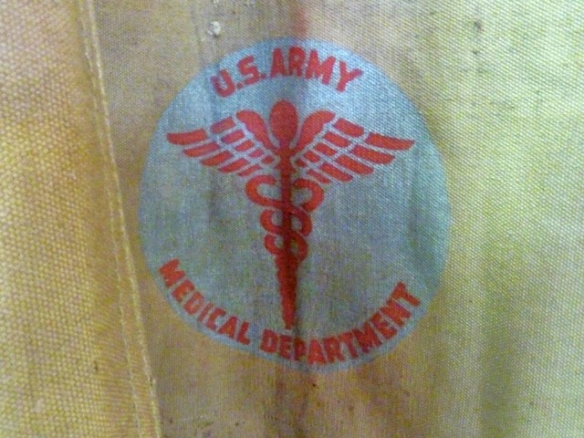 Emblema del Medical Departement americano