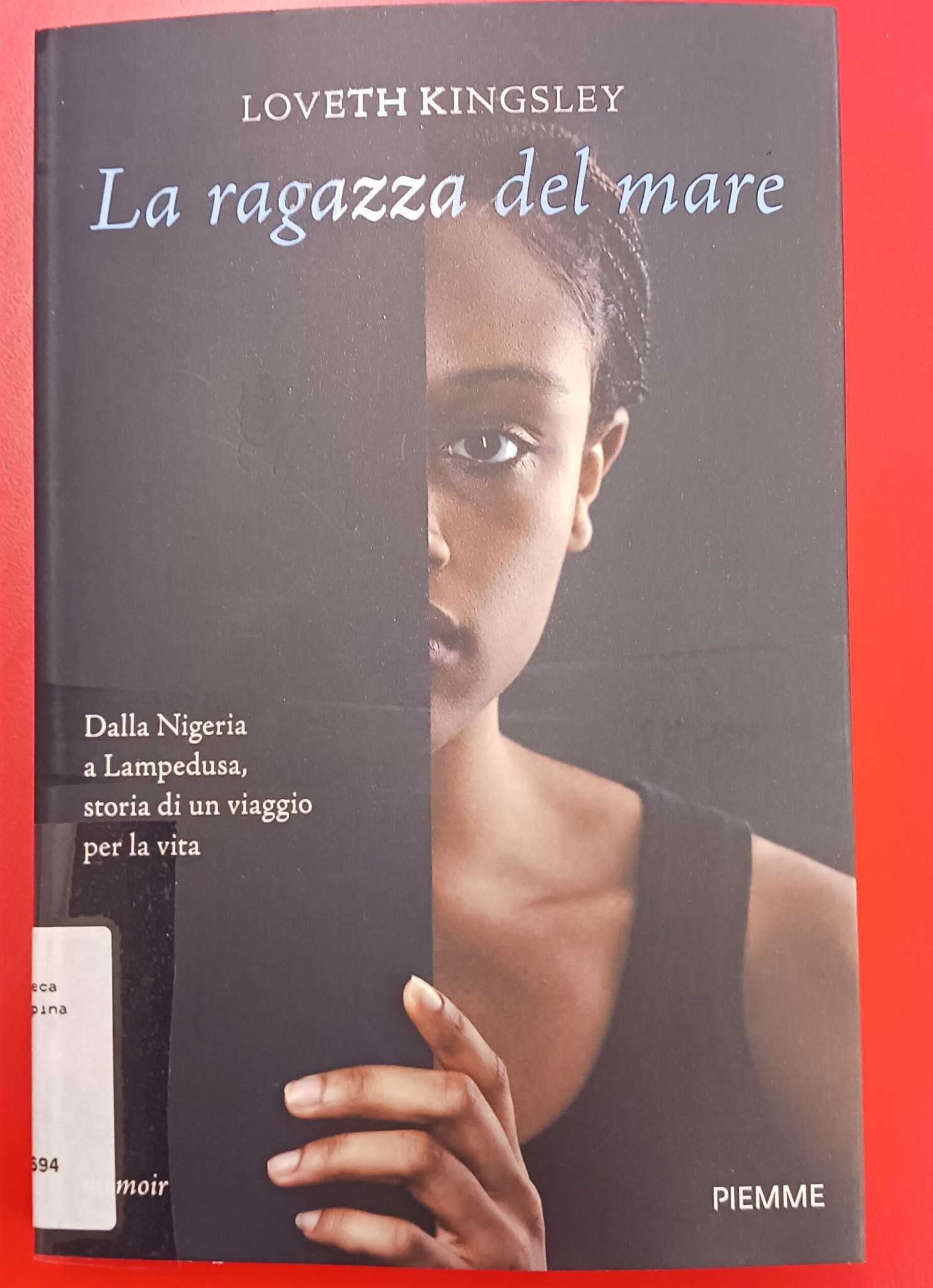 copertina di LA RAGAZZA DEL MARE