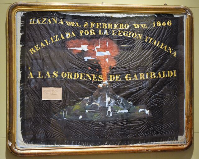 Resti della gloriosa bandiera della Legione italiana di Montevideo