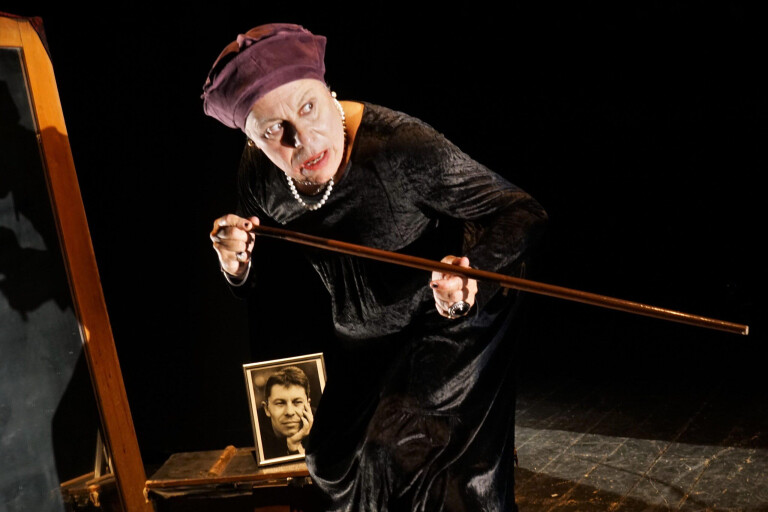 copertina di Emma B. vedova Giocasta