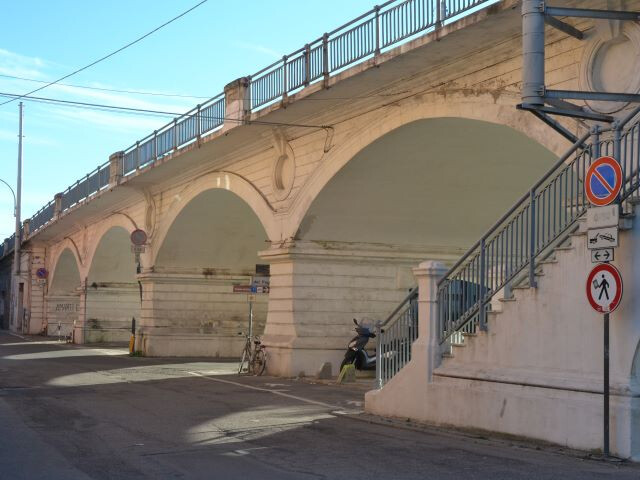 Cavalcavia ferroviario