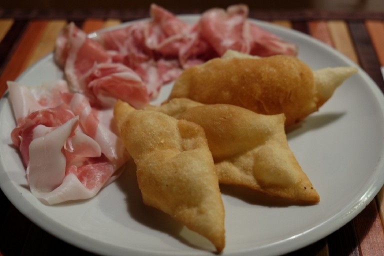 copertina di Una serata alla Fattoria Michelini