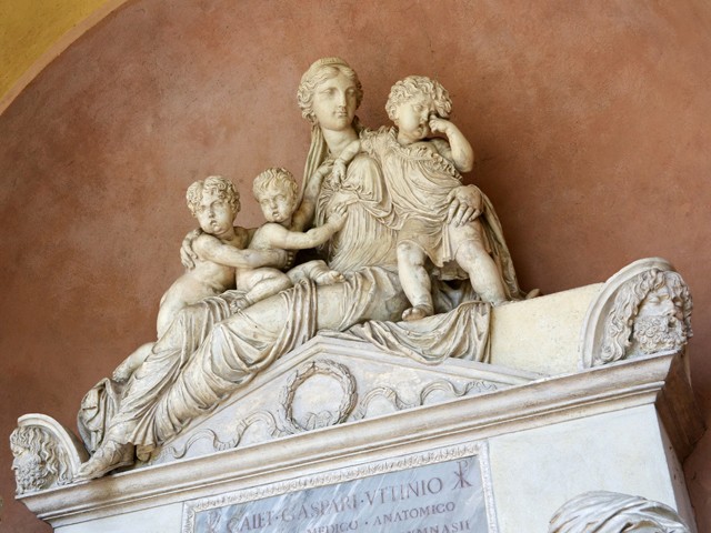 Monumento di G.G. Uttini - G. Putti - Cimitero della Certosa (BO) - particolare