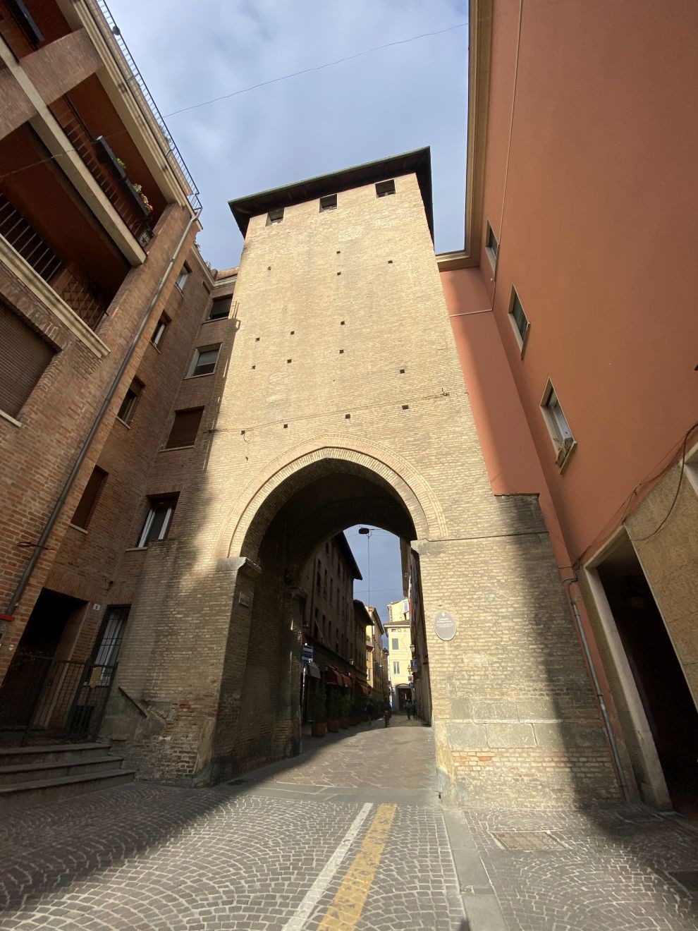 copertina di Torri, case torri e torresotti